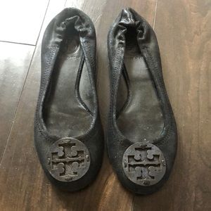 Black iridescent Tory Burch rare shoes Size 6